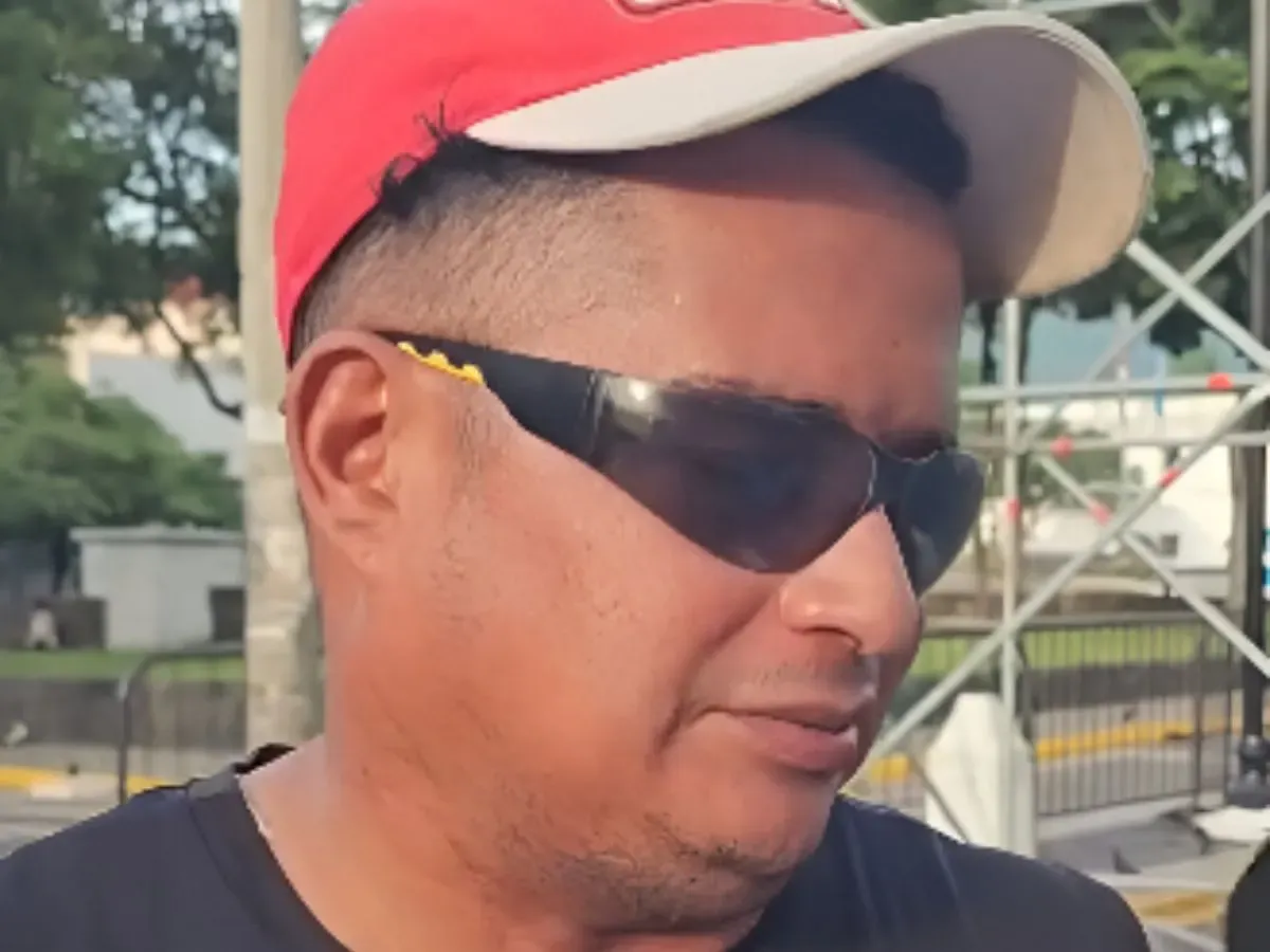 Denuncian mujer licencias SPS
