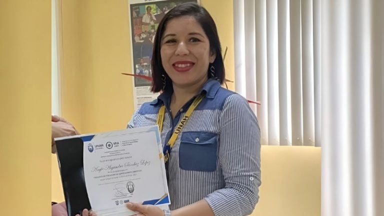 Docente de la UNAH-CURLA se habría quitado la vida dentro de su casa