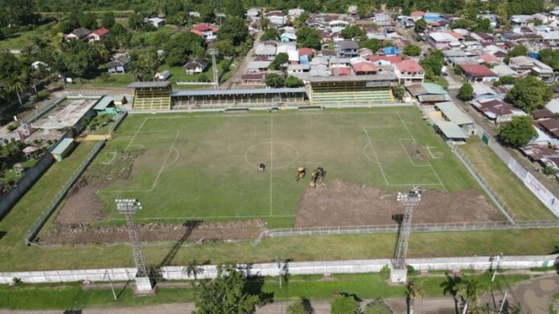 Estadio Micheletti en pausa
