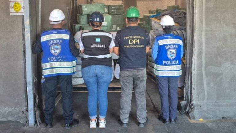 Incautan contenedor con mercancía valorada en L25 millones en Cortés