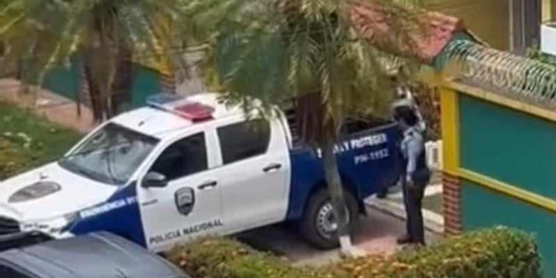Mueren un docente jubilado y una niña en dos ataques de perros
