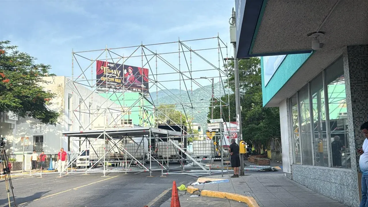 Cierres de calle y avenidas en San Pedro Sula por marcha de Libre