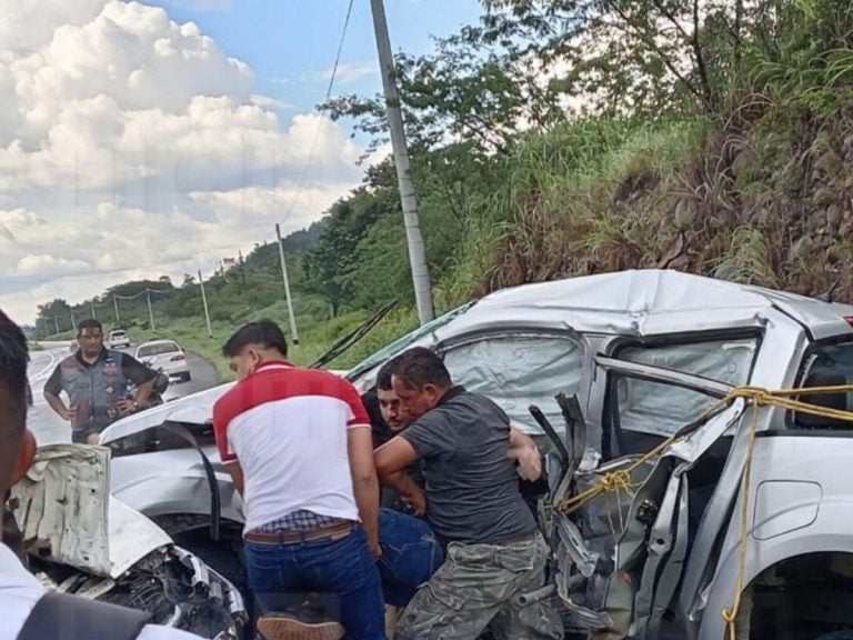 Trágico accidente en El Tejar, La Paz, deja dos muertos y varios heridos