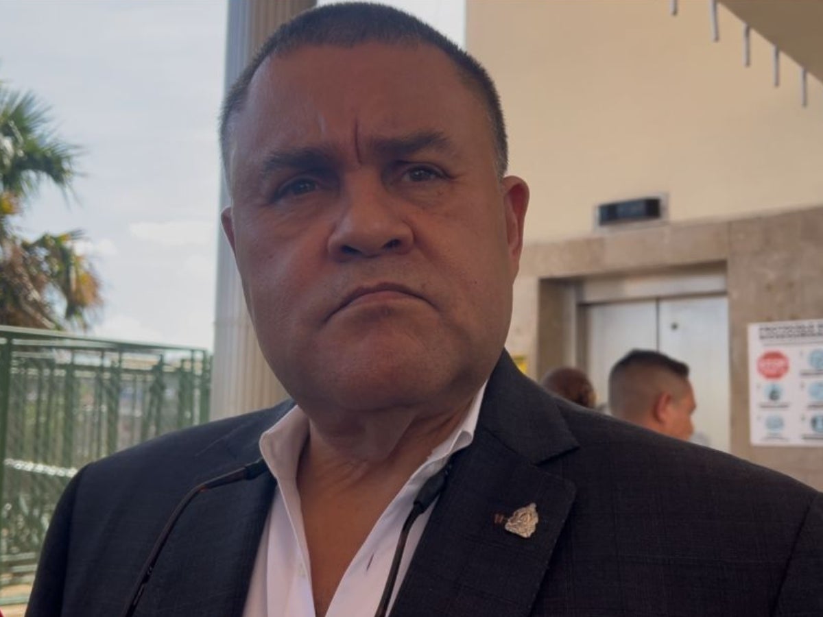 CARLOS UMAÑA