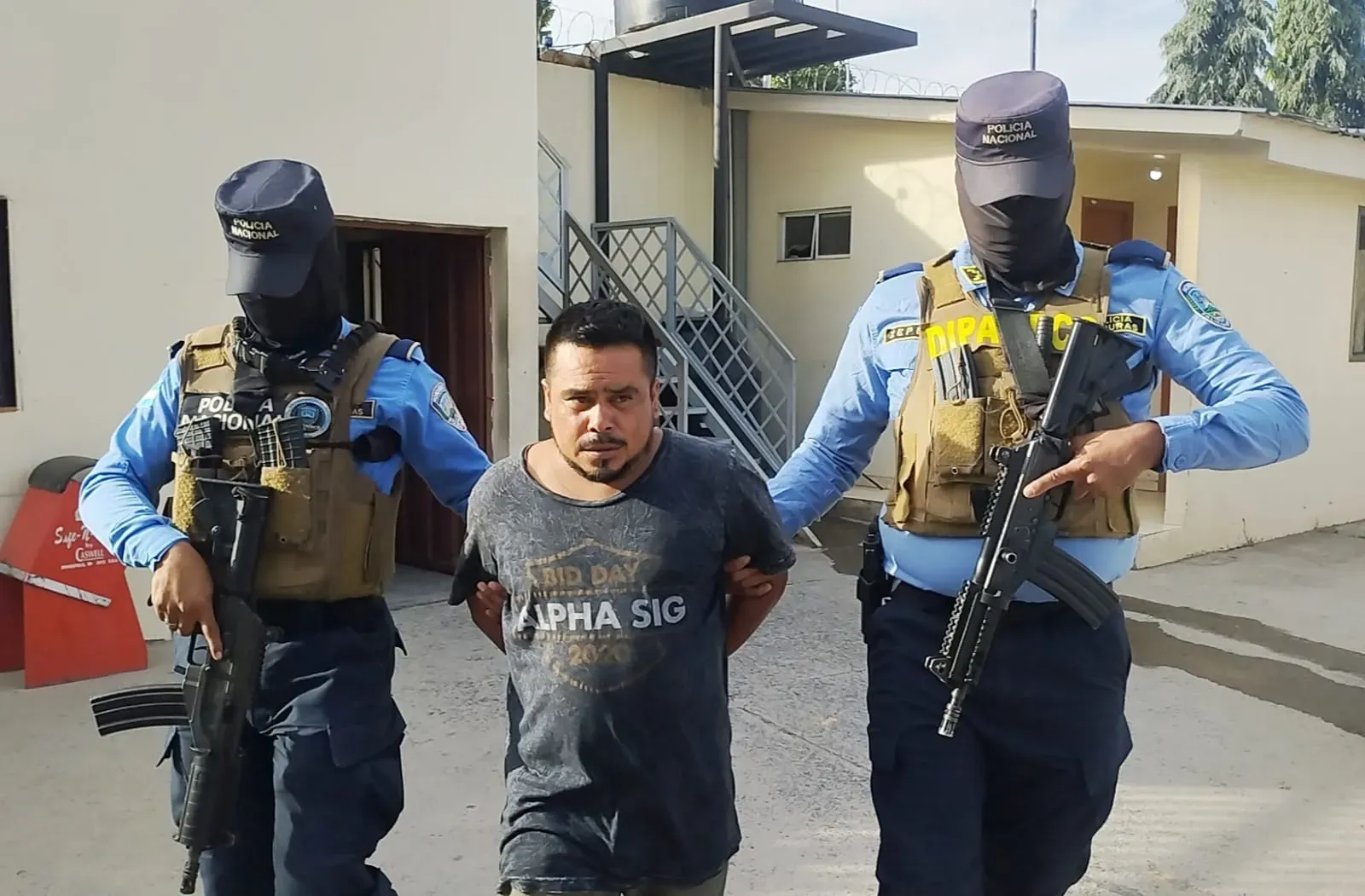 Transportistas exigen libertad Chaparro
