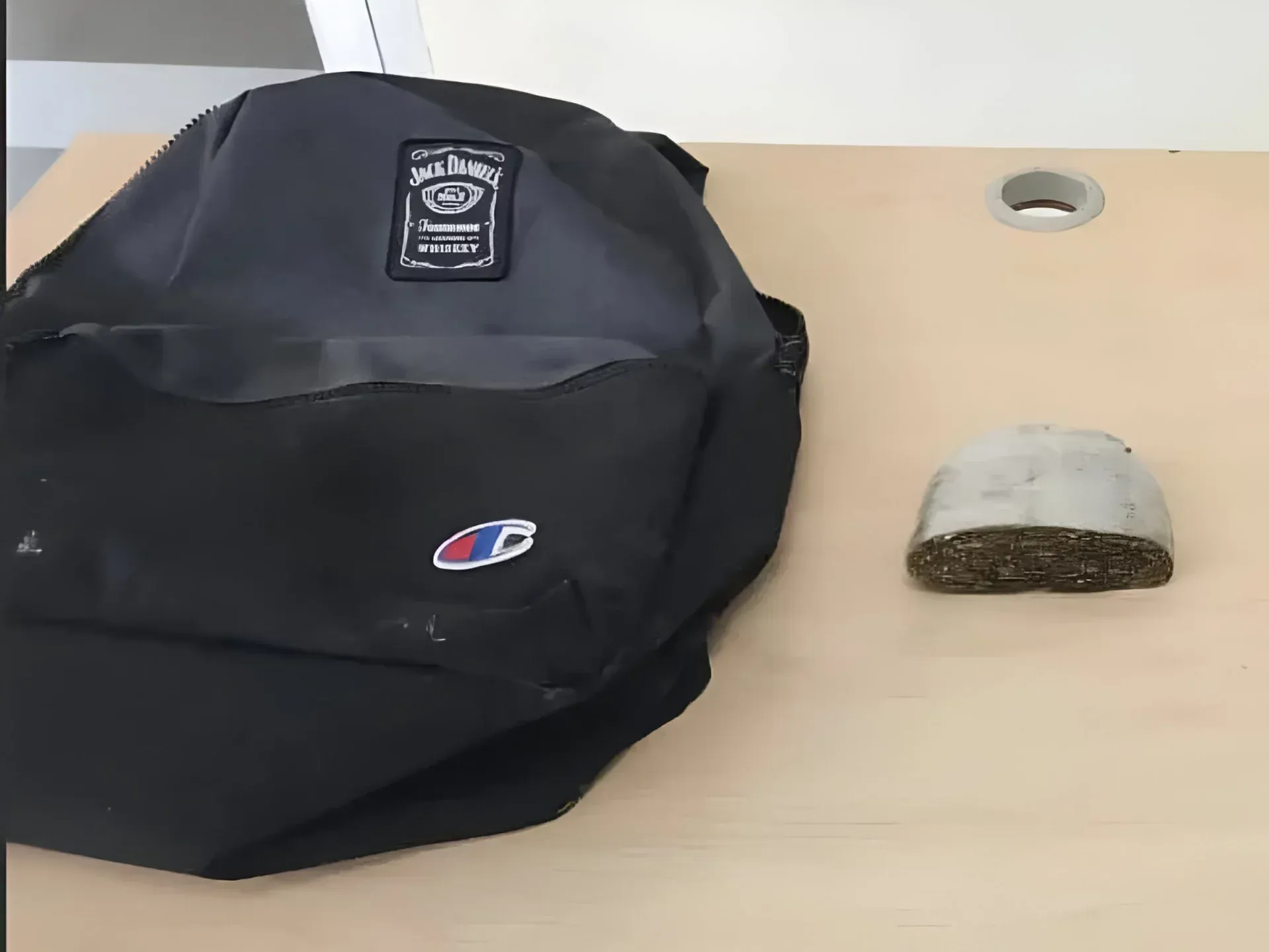 En Choluteca estudiante distribuía drogas en su mochila (1)