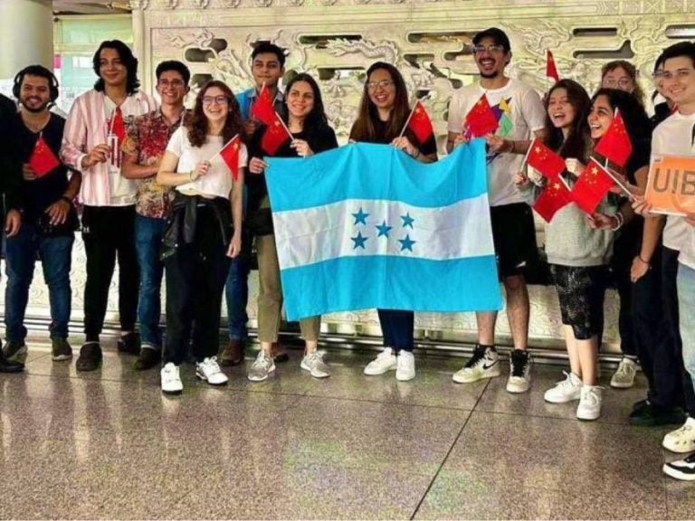 Hondureños becado en Taiwán