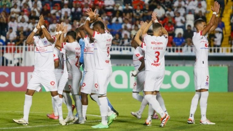 Olimpia recibirá a Génesis Policía Nacional fuera del «Chelato Uclés»
