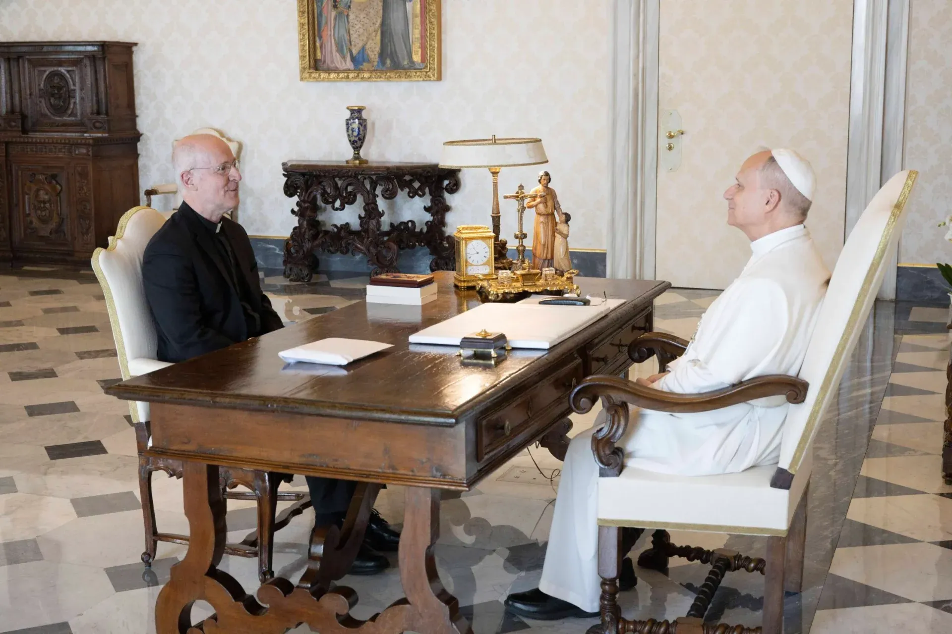 Papa reúne defensores católicos LGBT