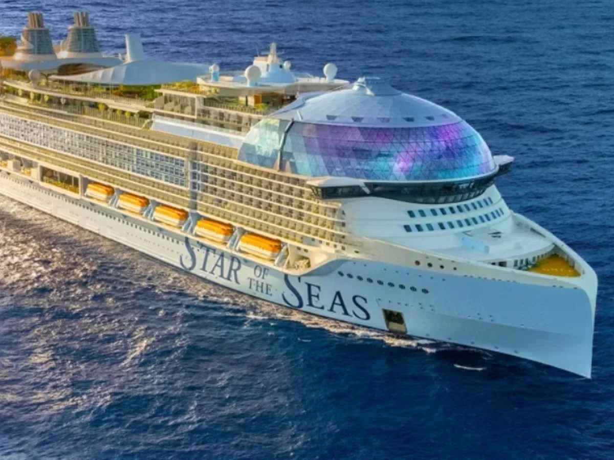 Roatán recibe el Star of the Seas, el crucero más grande del mundo