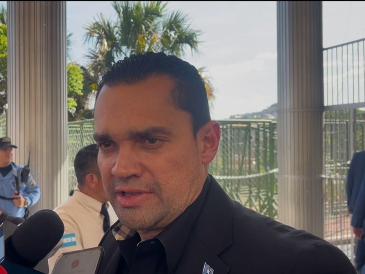 TOMÁS ZAMBRANO
