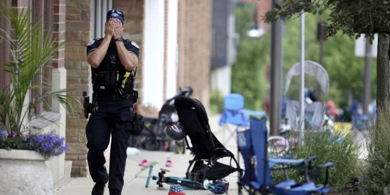 Tiroteos en Chicago dejan al menos 7 muertos y 47 heridos en medio de amenazas de militarización