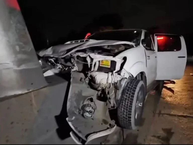 Choloma: Conductor muere tras estrellarse con la base de una caseta de peaje